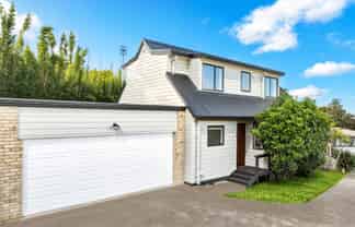 2/172 Chivalry Road, Glenfield