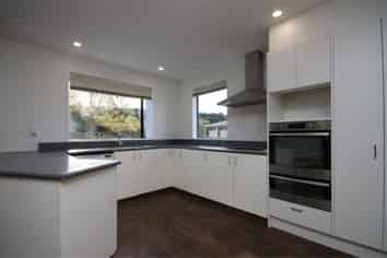 116 Winchmore School Road, Winchmore