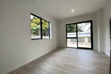16B Cardiff Road , Pakuranga