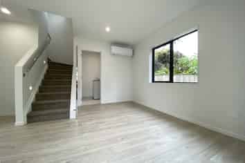 16B Cardiff Road , Pakuranga
