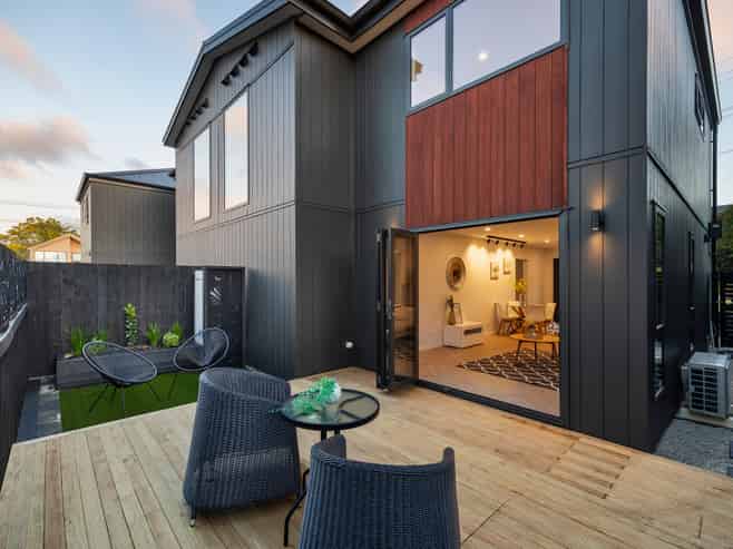 1E Wesley Avenue, Mount Albert