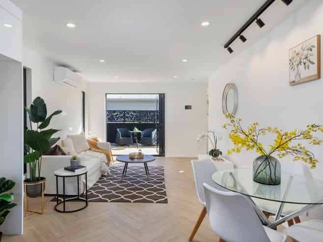 1E Wesley Avenue, Mount Albert