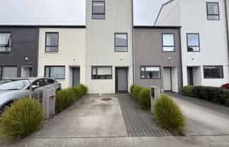 8/170 Fraser Avenue, Johnsonville