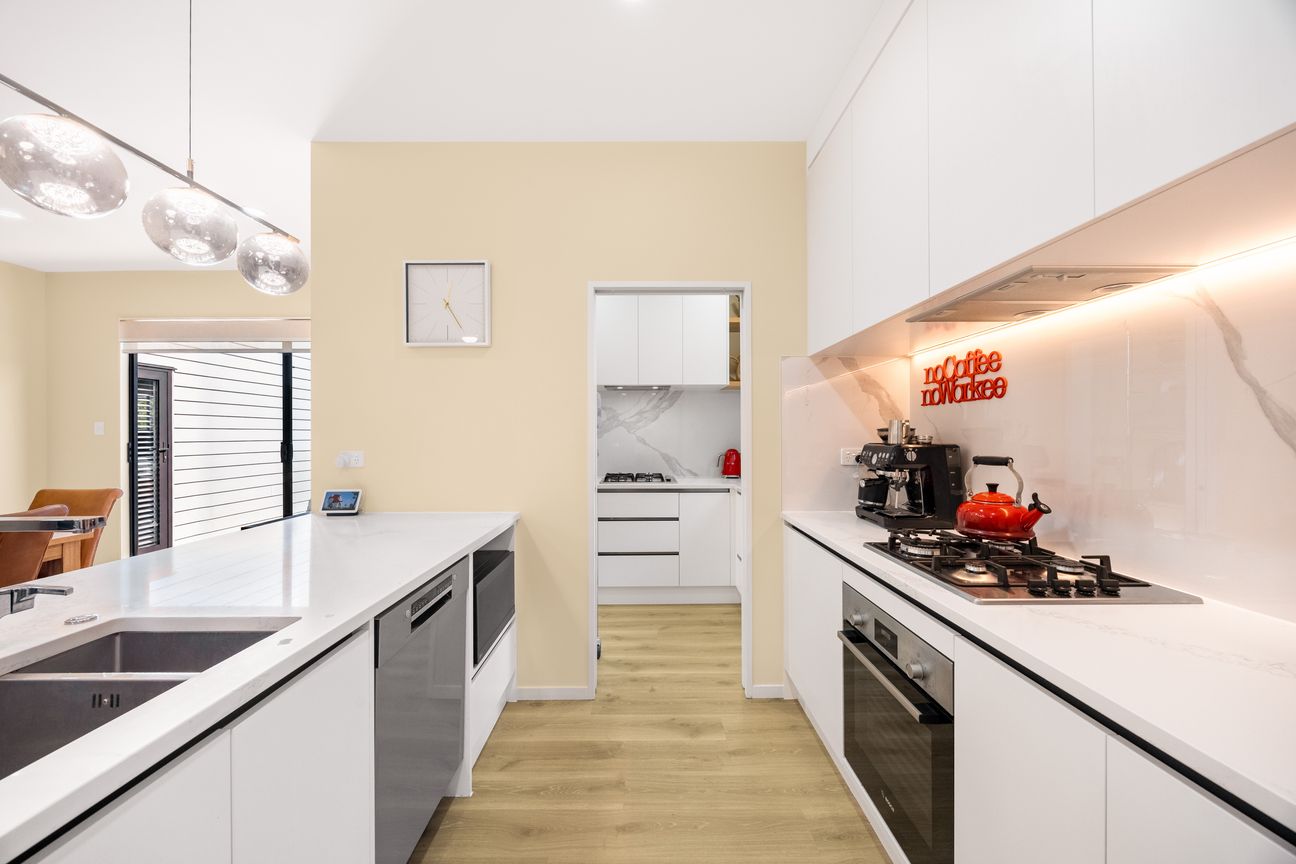Modern Family Living - Exceptional Lifestyle! – pohled 4