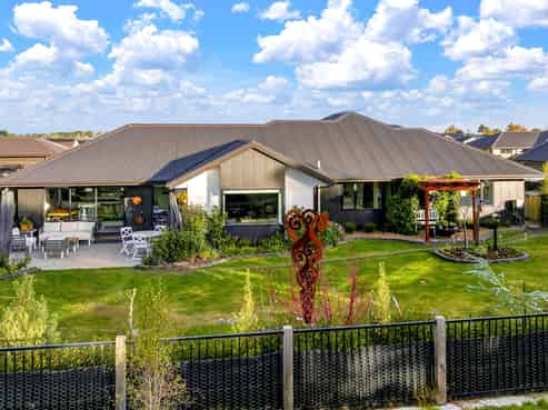 3 Cox Lane, Amberley