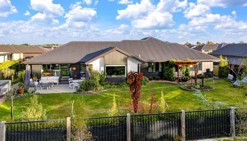 3 Cox Lane, Amberley