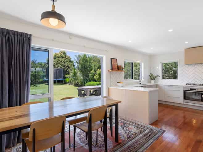 1 Mackwood Place, Birkdale