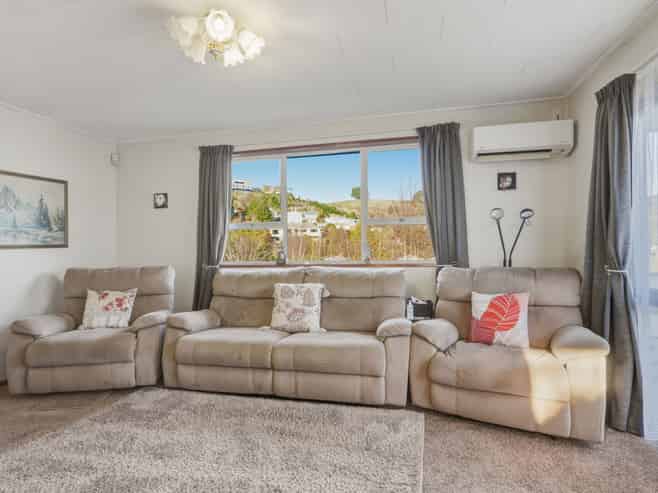 11 Bell Crescent, CONCORD