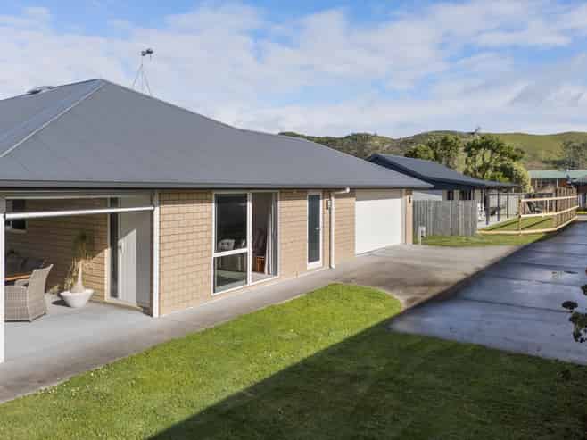 8B Carrick Robertson Place, Waihi