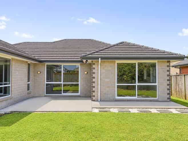 7 Millie Place, Huntington