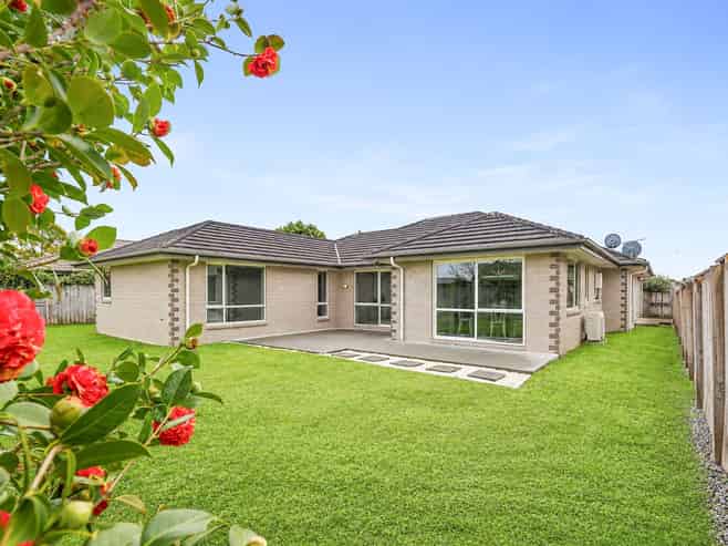 7 Millie Place, Huntington