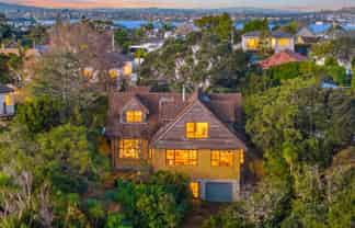 18 Valley Road, Northcote