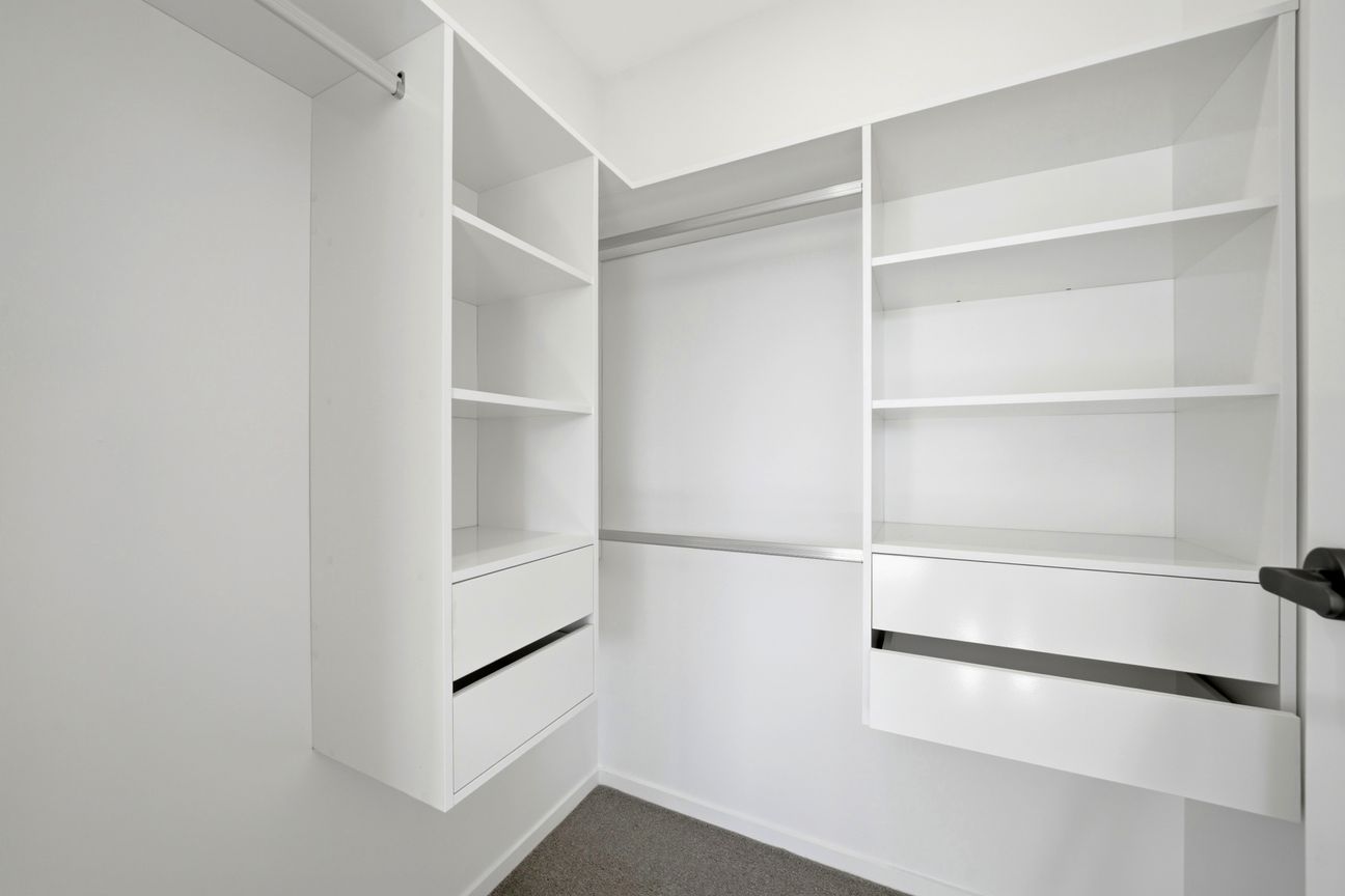 Brand New | Reserve Living | Double Garage - Bild 6