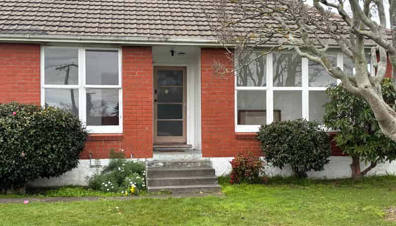 15 Duff Crescent, Highbury