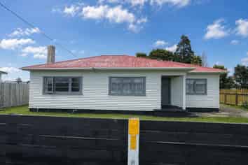 64 Dundas Road, Sanson