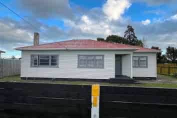 64 Dundas Road, Sanson