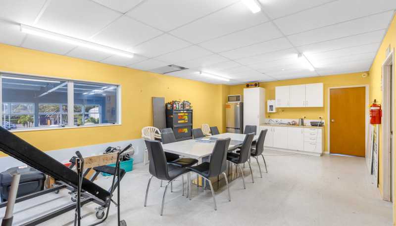 1 Arrenway Drive, Rosedale