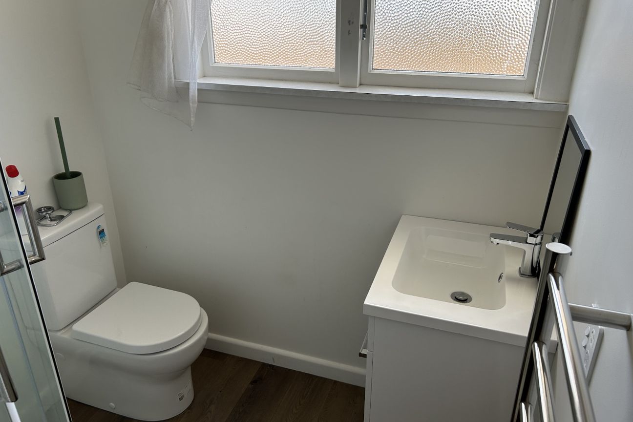 Four Bedrooms + An Extra Study/Office - Vista 4