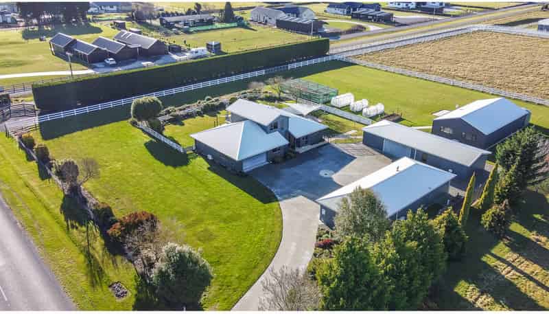 150 Racecourse Road, Allenton