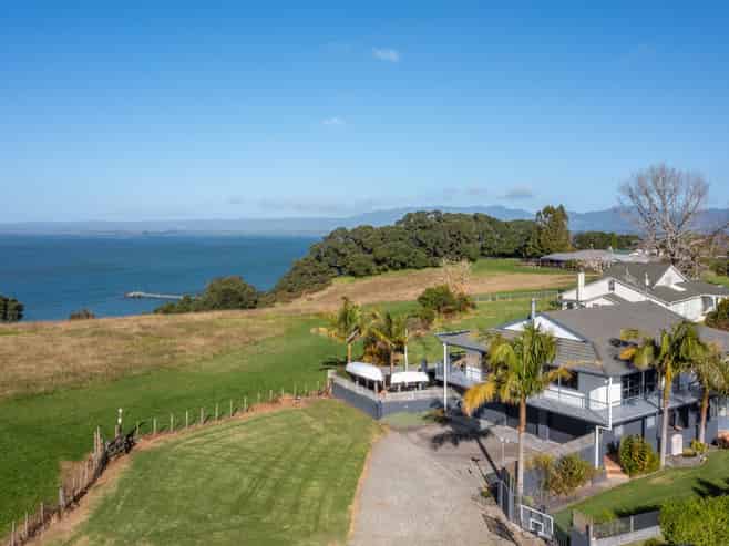 3 Esplanade Rd, Tahawai