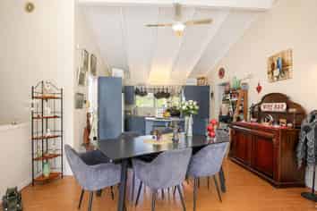 96B Grand Vue Road, Kawaha Point
