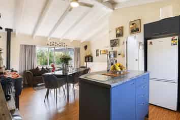 96B Grand Vue Road, Kawaha Point