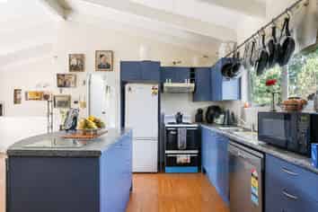 96B Grand Vue Road, Kawaha Point