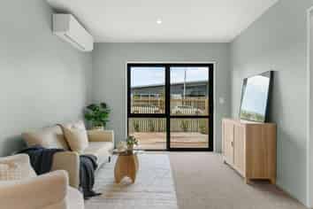 1/581 Worcester Street, Linwood
