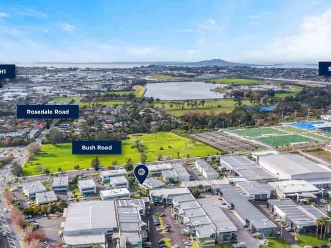 Classy 168sqm Albany office, seven car parks