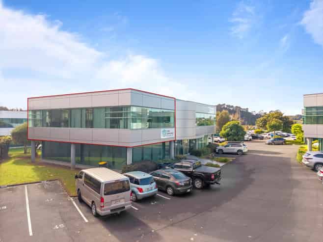 Quality 155sqm office with exceptional parking