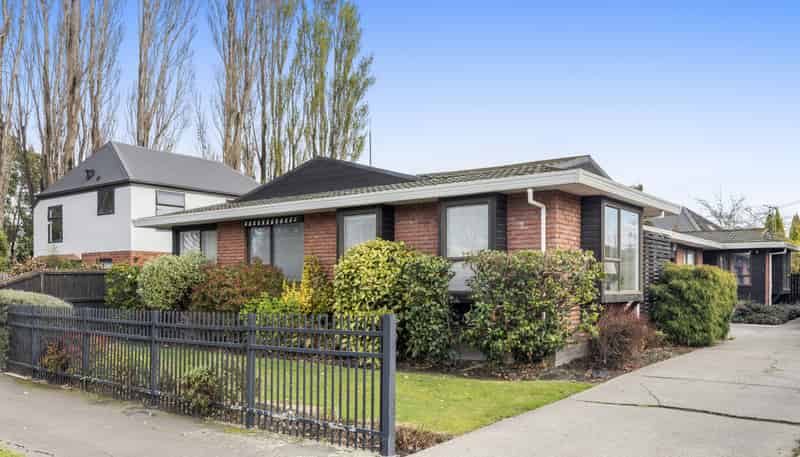 1/137 Grahams Road, Burnside