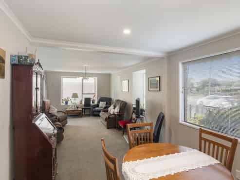 1/137 Grahams Road, Burnside