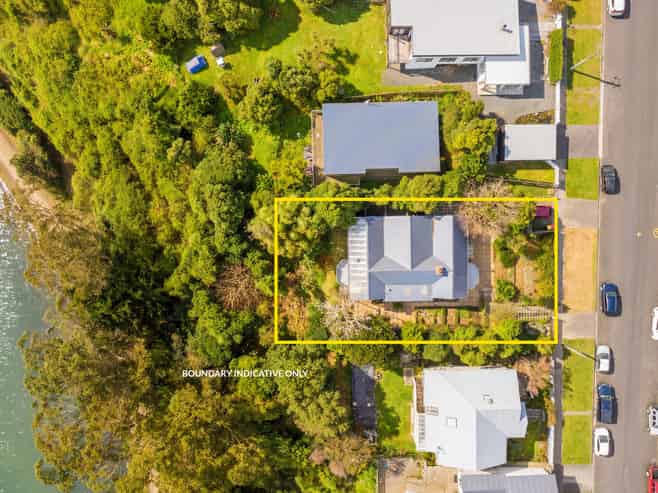 29 Magnetic Street, Port Chalmers