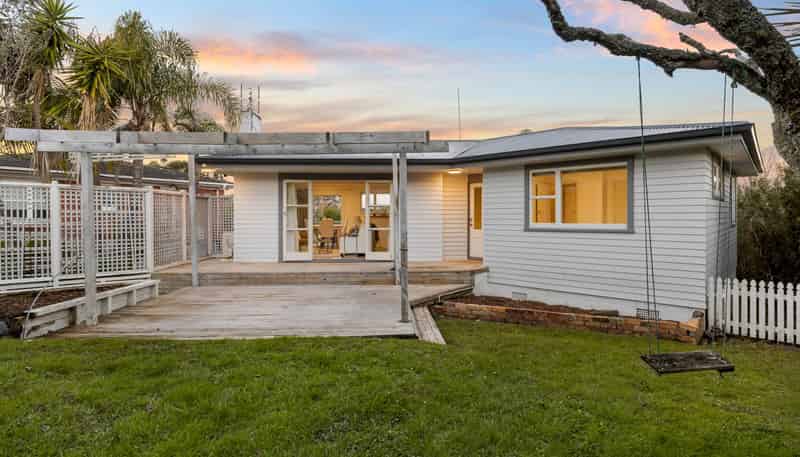 1/2 Jutland Street, Mairangi Bay