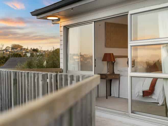 1/2 Jutland Street, Mairangi Bay