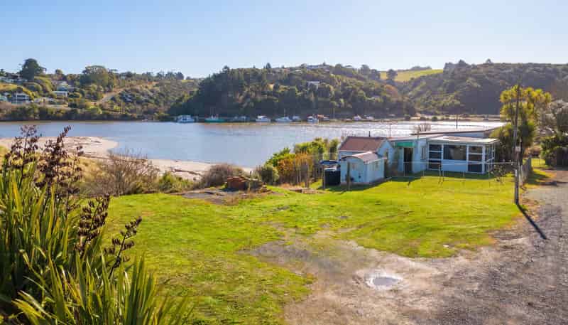 1413 Taieri Mouth Road, Taieri Mouth