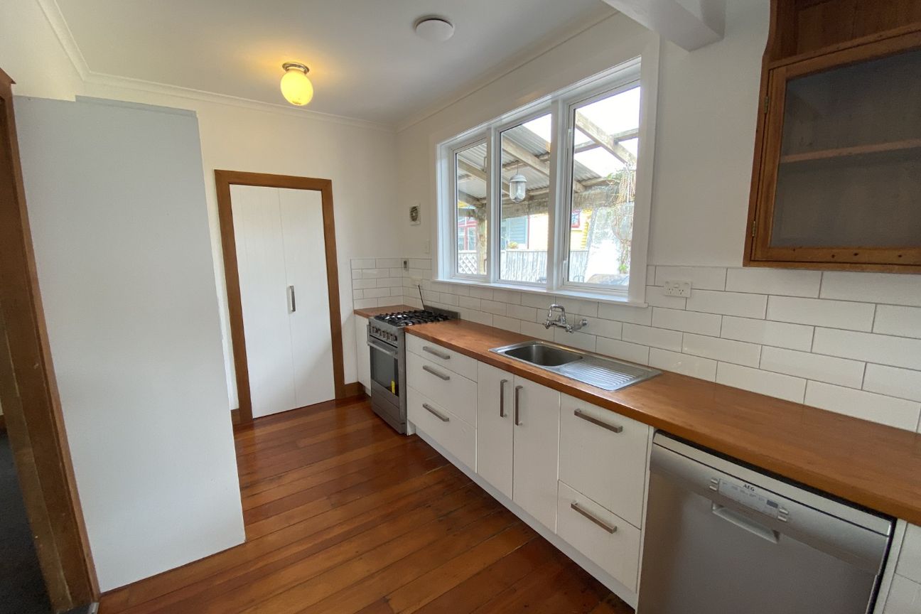 Charming 3-Bedroom Character Home in the Heart of Miramar – pohled 6