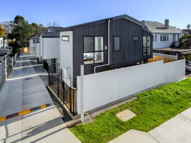 Lot 1/35  Matipo Road, Mairangi Bay