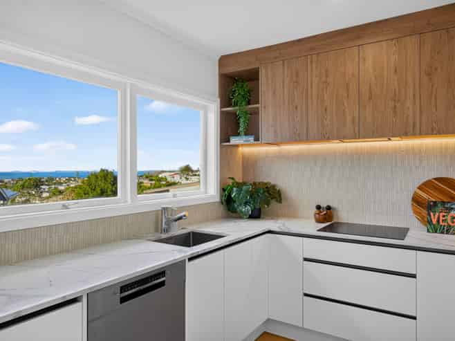 313 East Coast Road, Mairangi Bay