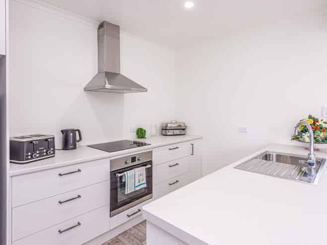 89 Great North Road, Saint Johns Hill