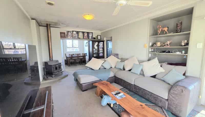 253 Homestead Road, Weston
