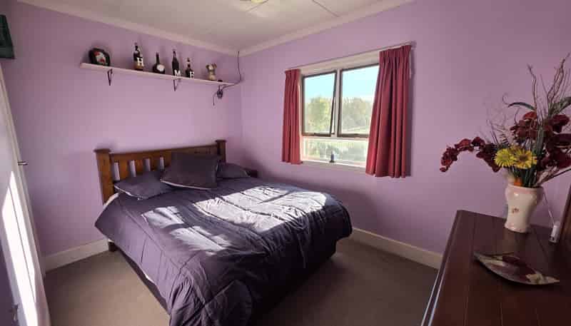253 Homestead Road, Weston