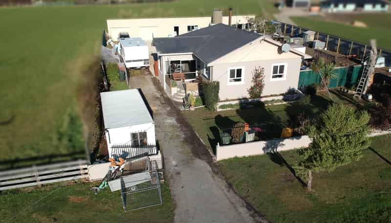 253 Homestead Road, Weston