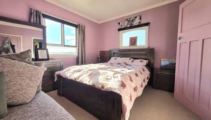 253 Homestead Road, Weston