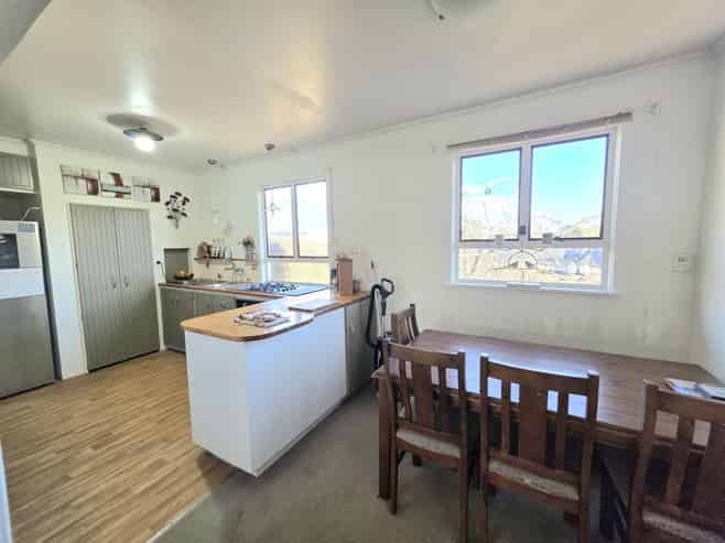 253 Homestead Road, Weston