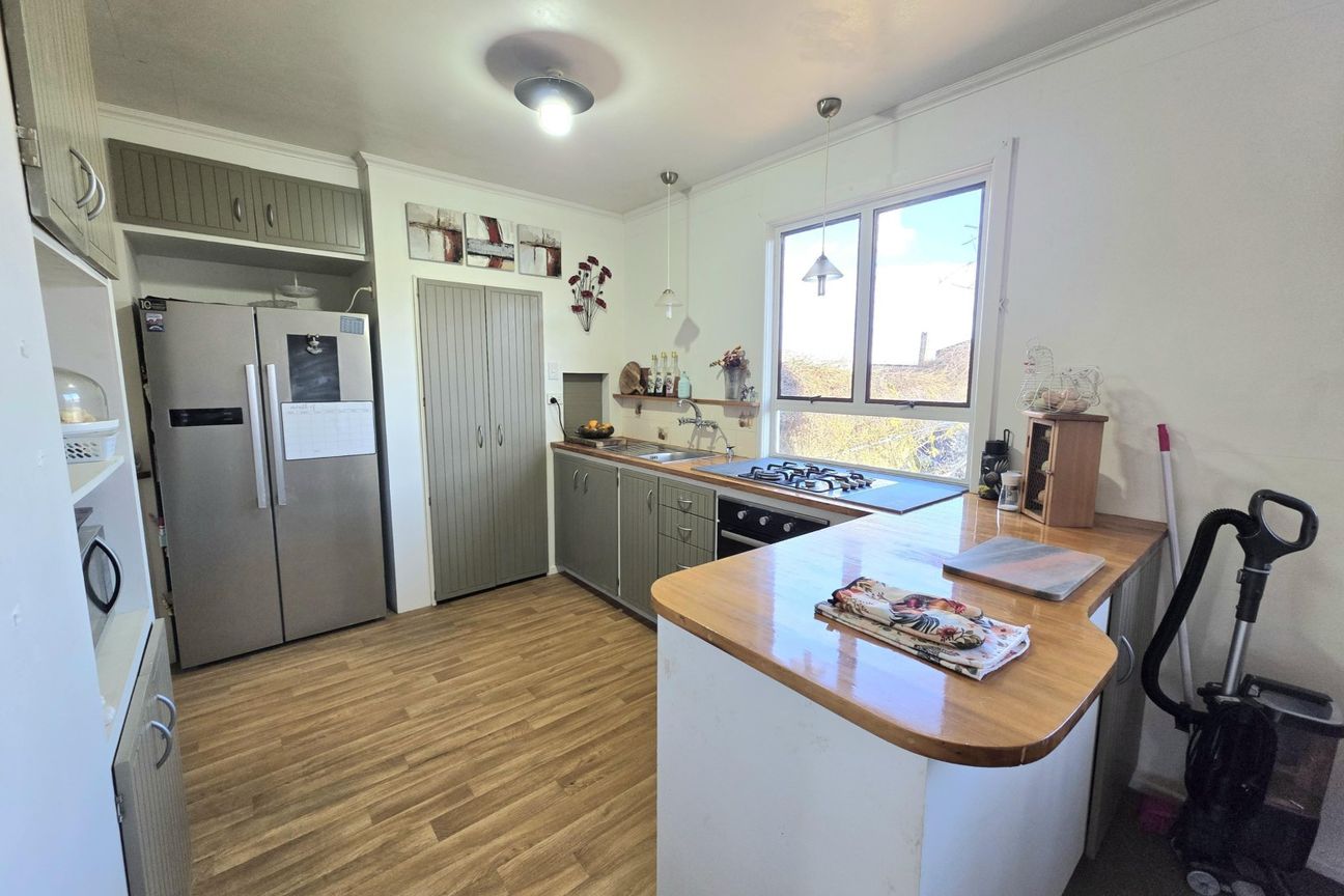 Country Charm with Exceptional Garaging - Widok 2