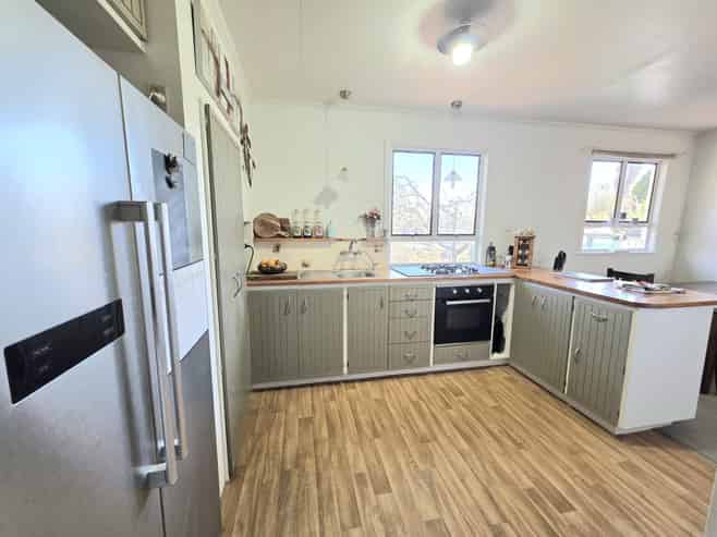 253 Homestead Road, Weston