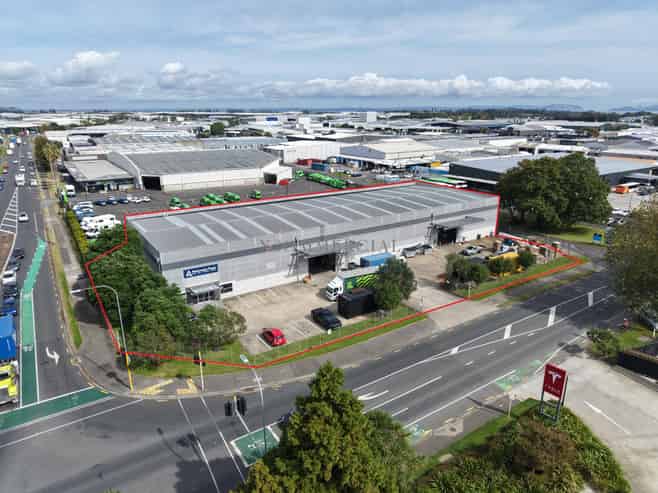 2,201sqm Warehouse with Yard & Profile