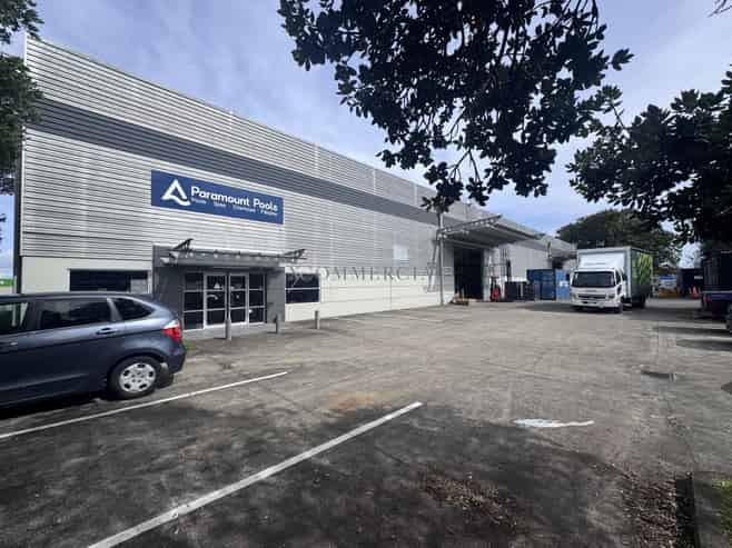 2,201sqm Warehouse with Yard & Profile