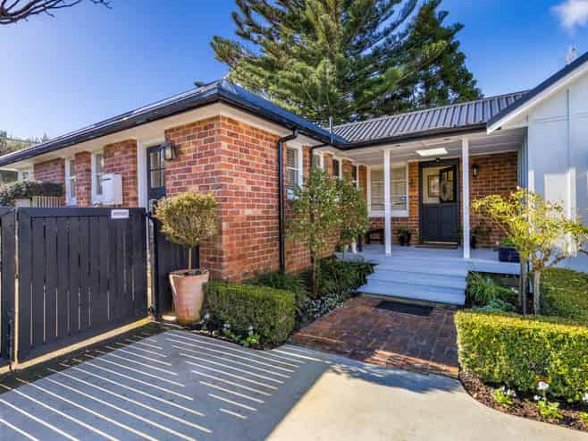 11 Alamein Road, Panmure